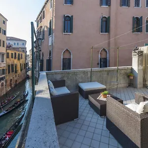 Tre Sestieri Terrace - Canal View 2024 Guest house